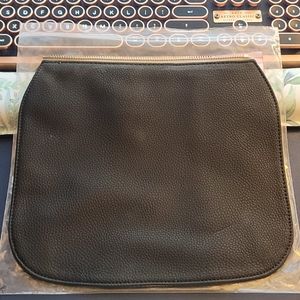 NEW Studio Thirty One black beauty pebble flap